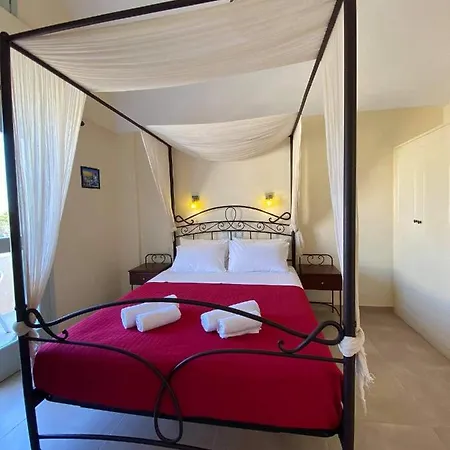 Villa Irini Studios Aparthotel Kamari (Santorini)