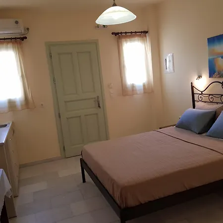 Villa Irini Studios Kamari (Santorini)