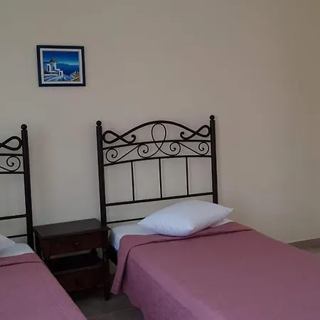 Villa Irini Studios Aparthotel 2*