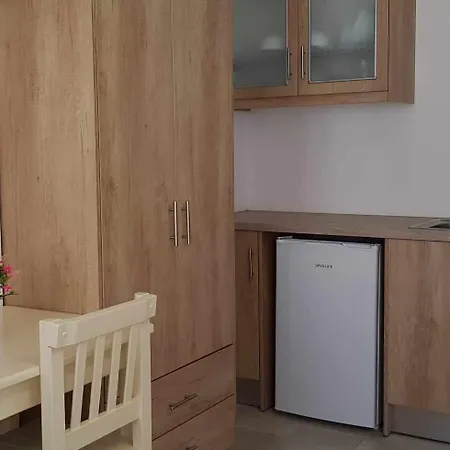 Aparthotel Villa Irini Studios