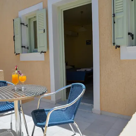 Aparthotel Villa Irini Studios 2*