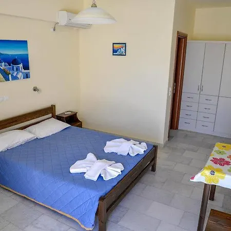 Villa Irini Studios Aparthotel