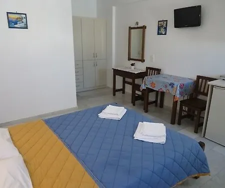 Aparthotel Villa Irini Studios 2*