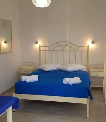 Apart-hotel Irini 2*