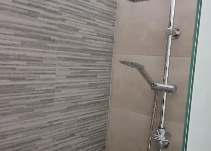 Apart-hotel Irini 2*