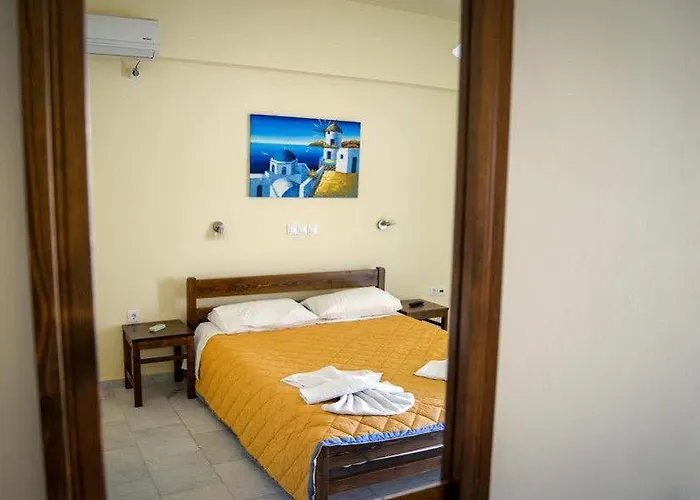 Irini Apart-hotel Kamári