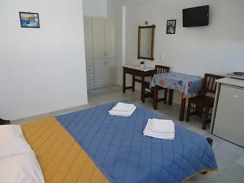 Apart-hotel Irini 2*