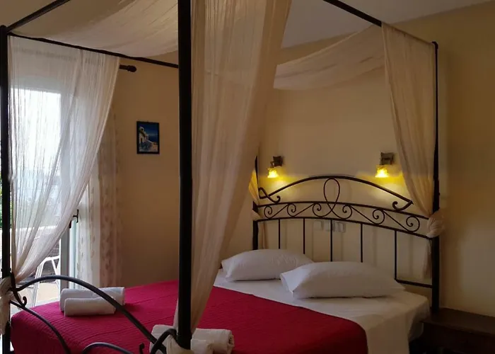 Irini Apart-hotel 2*