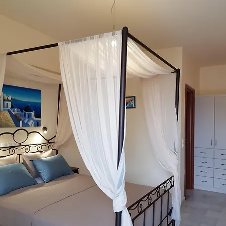 Irini Apart Otel Kamári