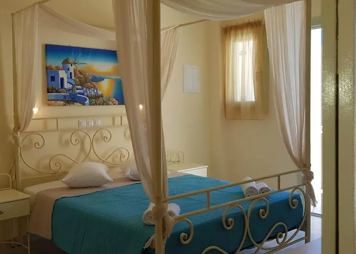 Апарт-отель Irini 2*