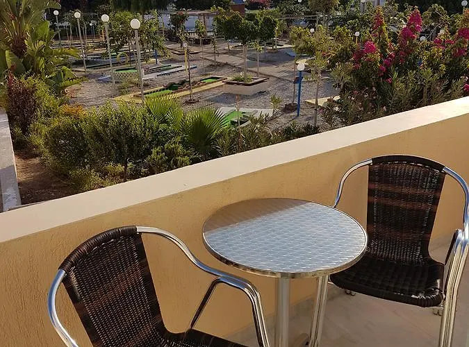 Апарт-отель Irini